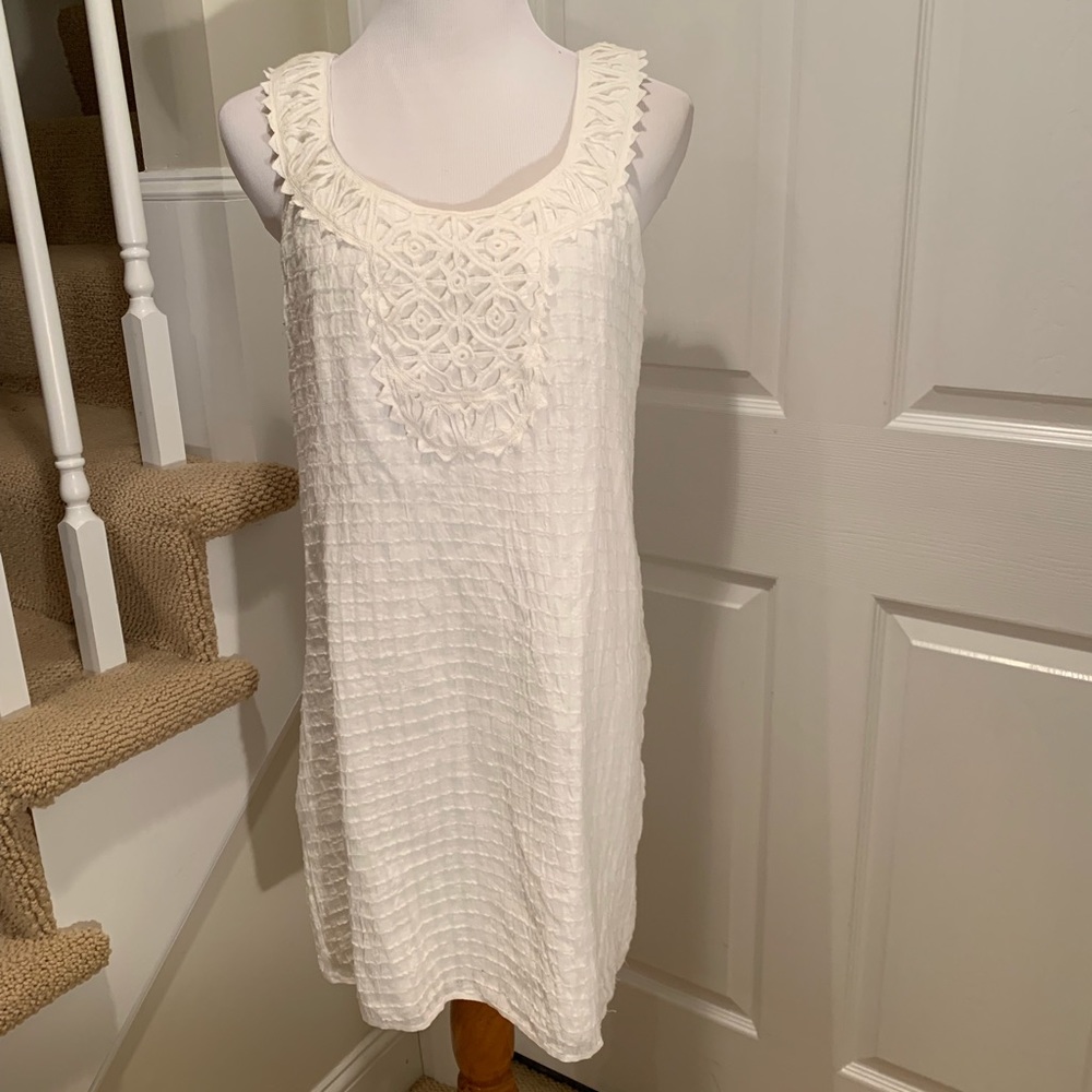 NWT, White cotton dress, great detail.